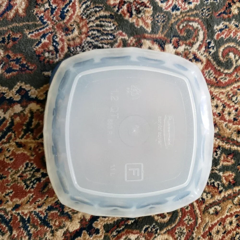 Lot of 5 Food Storage Containers with lids - Various sizes - Picture 11 of 15